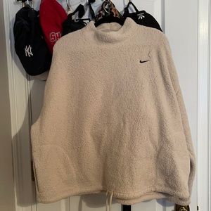 NIKE sweatshirt